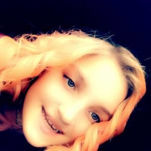 Meet your Posher, Cassandra